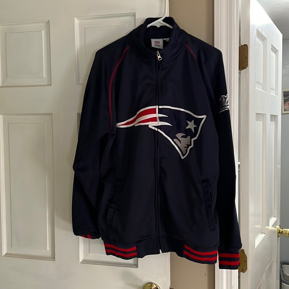 Barely worn patriots medium zipper front sweatshirt